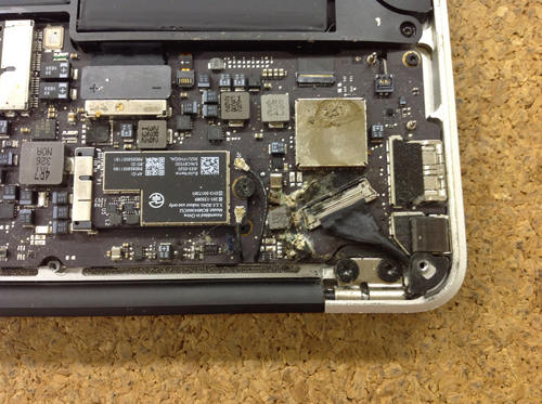macbook air ロジックボード修理