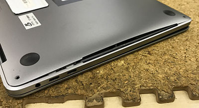 MacBook Pro 2016 バッテリー膨張