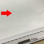 Macbook Pro 液晶内部のアクリル板の割れ