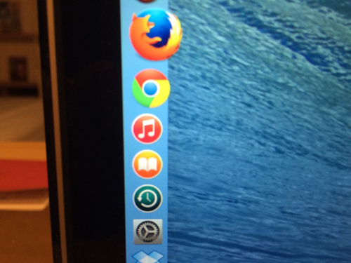 itunesのアイコンが赤色