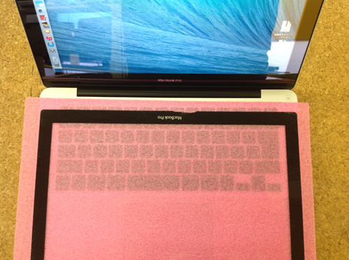 macbookpro液晶ガラス割れ