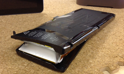 バッテリー膨張5