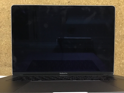 MacbookPro タッチバー　画面が映らない