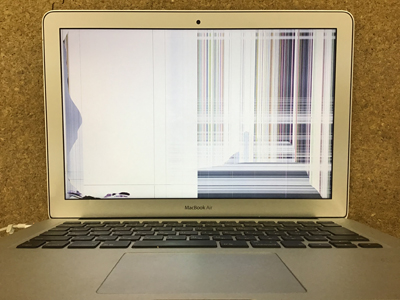 MacbookAir 液晶割れ