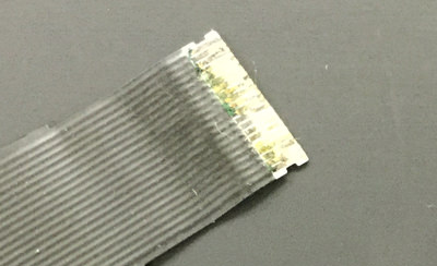 トラックパッドケーブル故障