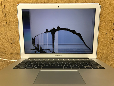 MacBook Air 画面割れ