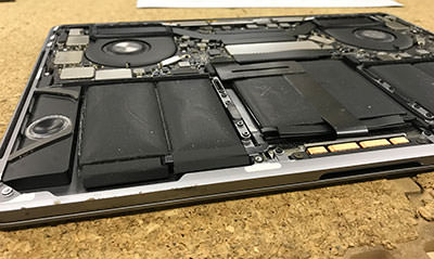 MacBook Pro A1706 買取