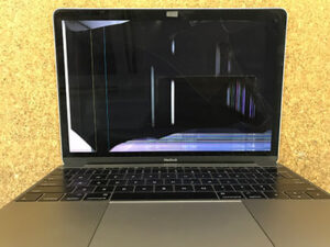 MacBook 画面割れ