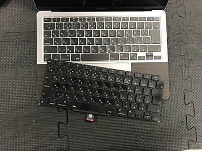 A2337 キーボード交換